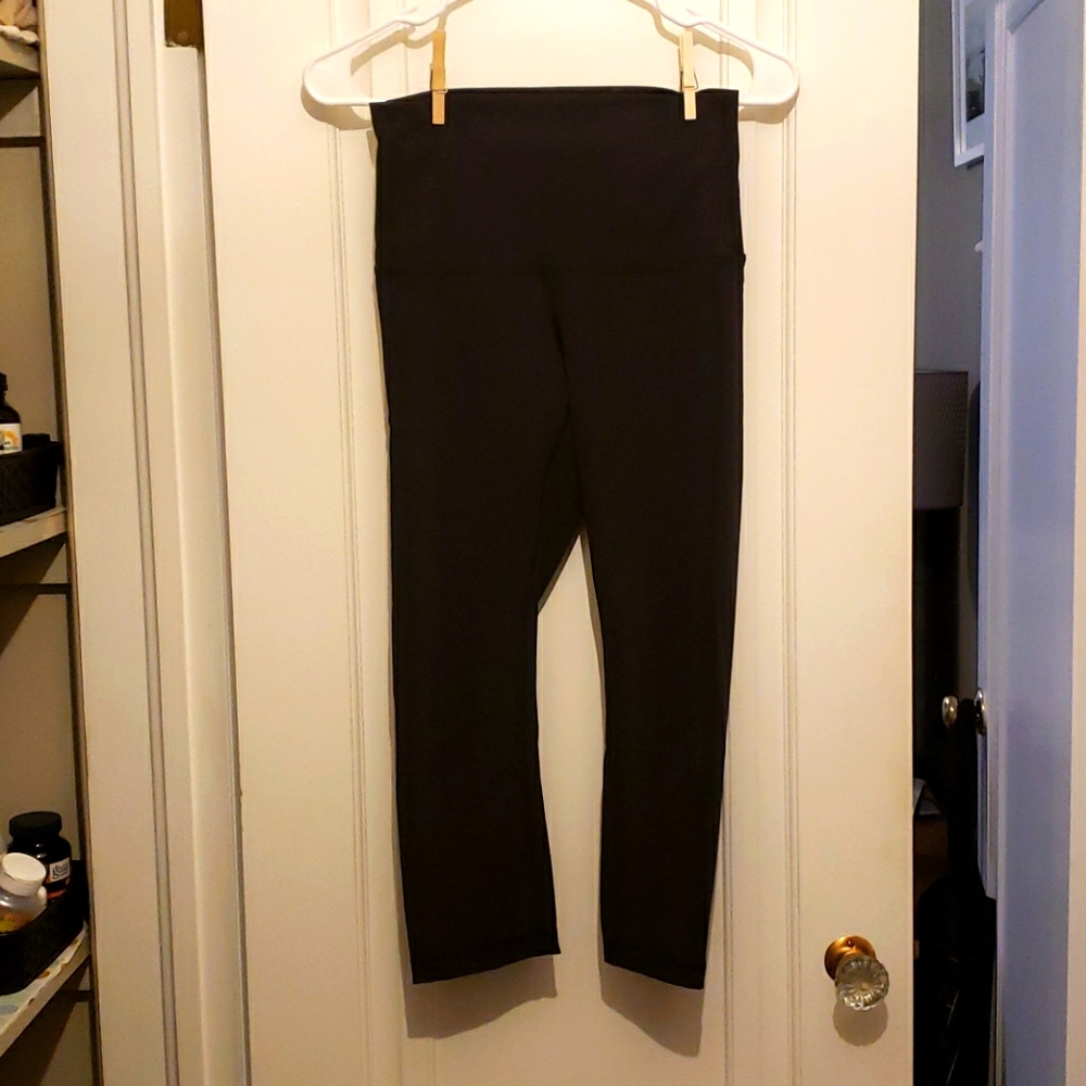 Lululemon wunder under high rise crop